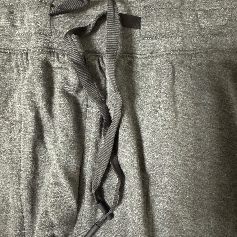 All in Motion Gray Relaxed Fit Athletic Joggers Size L NWT - Picture 7 of 16